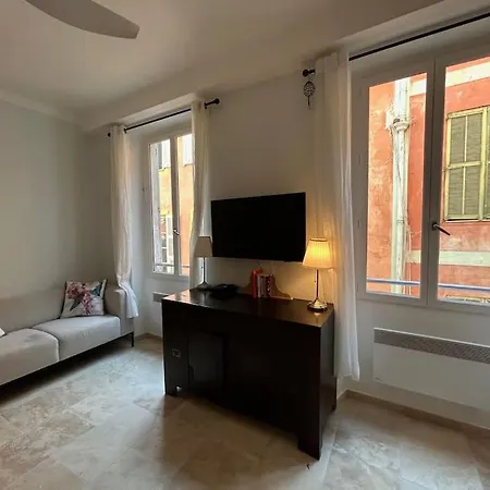 Apartment Rossetti Rosa Vieux 2 Bed Nice