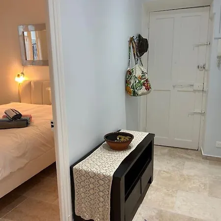 Rossetti Rosa Vieux 2 Bed *